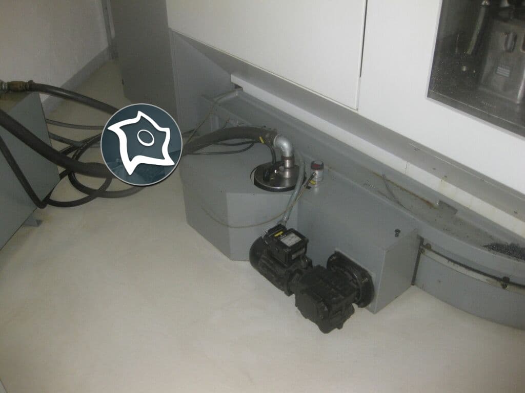 Универсально-фрезерный станок с ЧПУ DECKEL MAHO DMU 80 T-ID14812