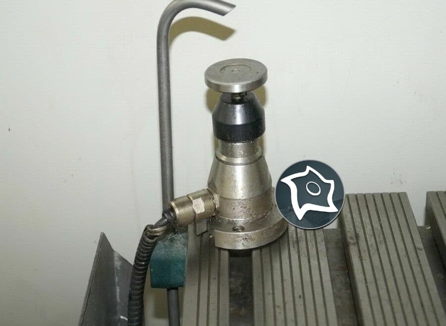 Универсально-фрезерный станок с ЧПУ Deckel Maho DMU 80 T-ID15653