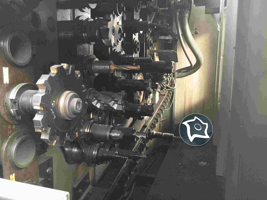 Универсально-фрезерный станок с ЧПУ DECKEL MAHO MC 800 H-ID13417