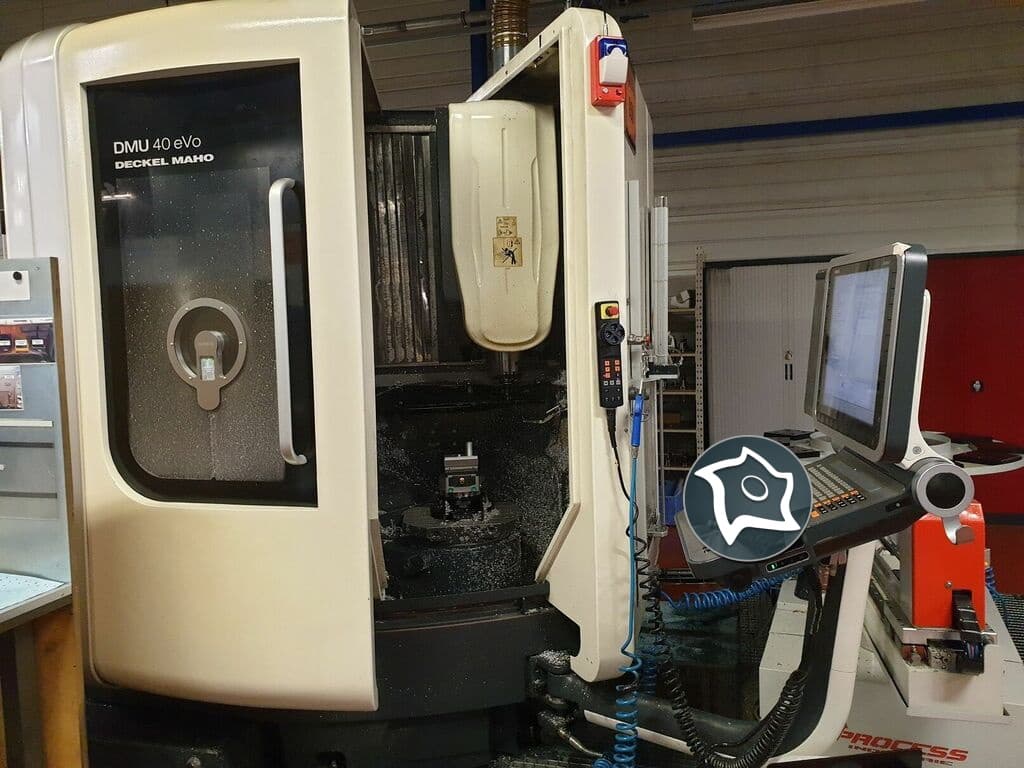Универсально-фрезерный станок с ЧПУ DMG DECKEL MAHO DMU 40 EVO-ID13958