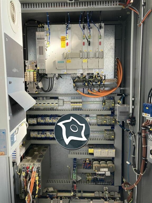 Универсально-фрезерный станок с ЧПУ DMG Deckel Maho DMU 60 P-ID16538