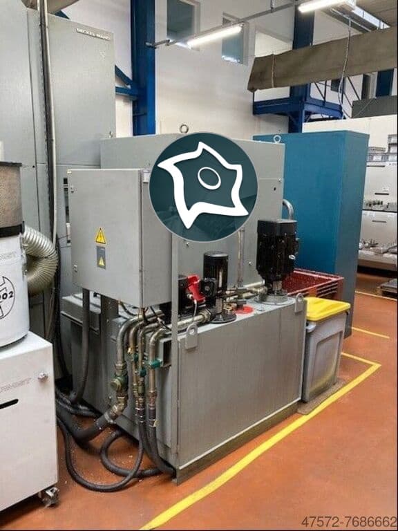 Универсально-фрезерный станок с ЧПУ DMG DECKEL MAHO DMU 80 MONOBLOCK-ID16911