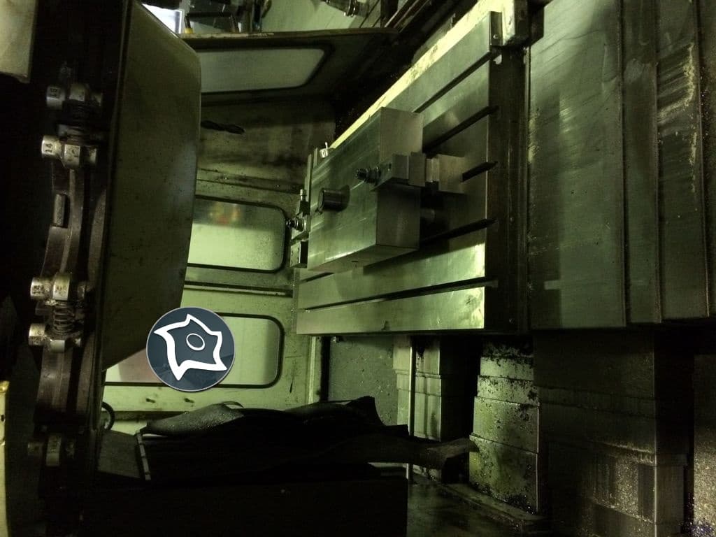 Универсально-фрезерный станок с ЧПУ EUMACH MC 1300 P-ID12646