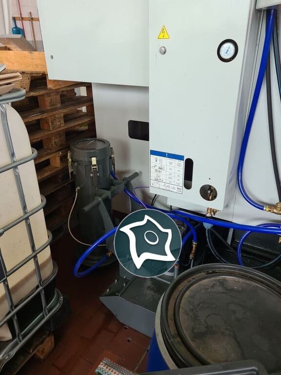 Универсально-фрезерный станок с ЧПУ HAAS UMC 1000-ID16707