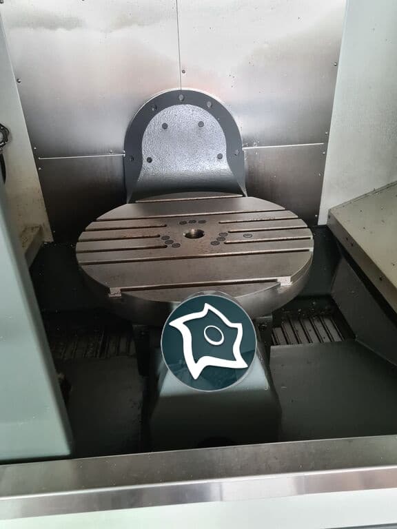 Универсально-фрезерный станок с ЧПУ HAAS UMC 1000-ID16707