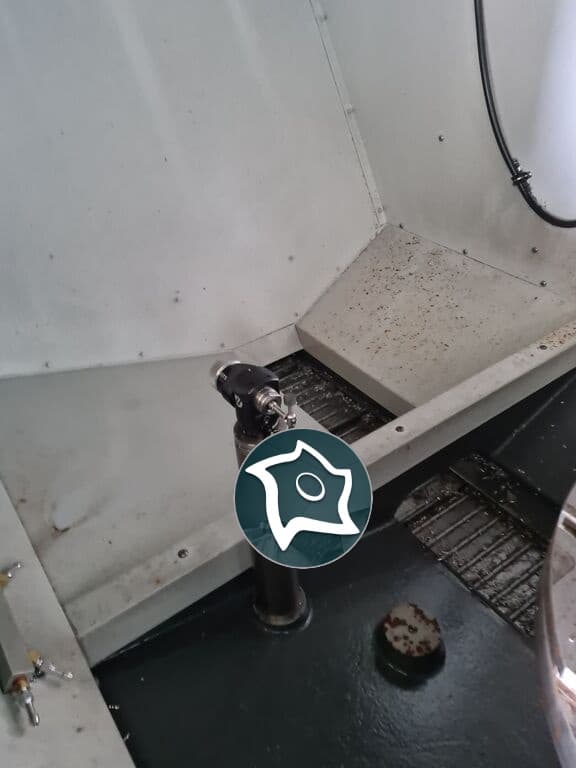 Универсально-фрезерный станок с ЧПУ HAAS UMC 1000-ID16707