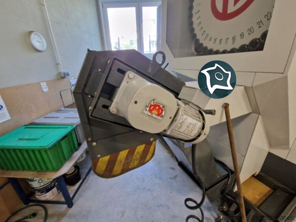 Универсально-фрезерный станок с ЧПУ HAAS UMC 750-ID16679