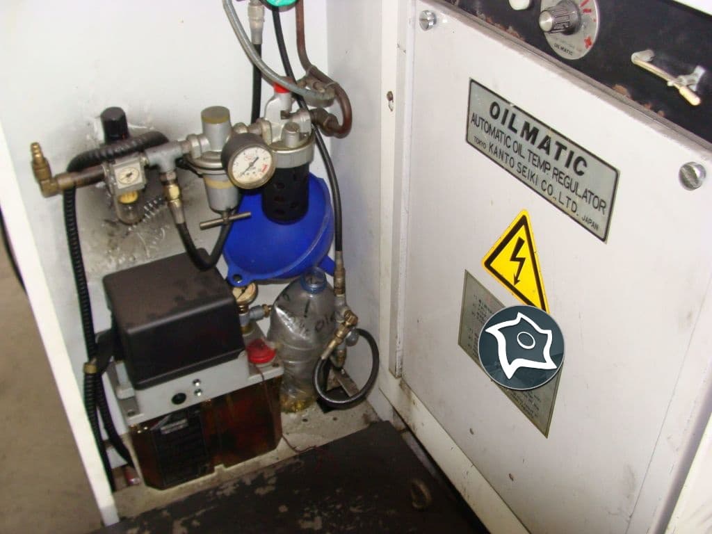 Универсально-фрезерный станок с ЧПУ HAMAI MC-3VA-ID12648