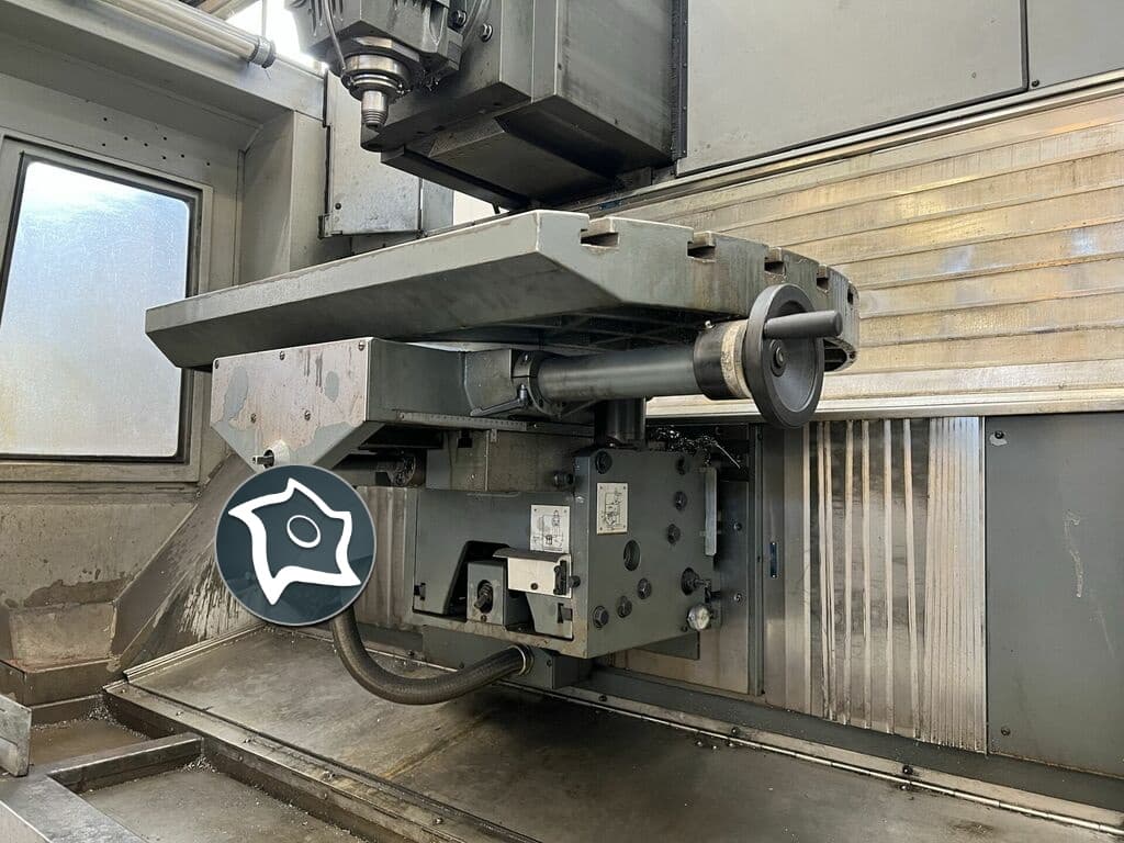 Универсально-фрезерный станок с ЧПУ MAHO MH 1000 E-ID16139