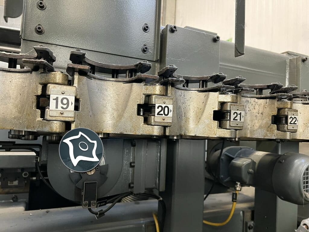 Универсально-фрезерный станок с ЧПУ MAHO MH 1000 E-ID16139