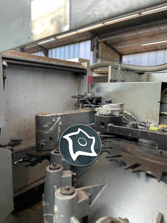 Универсально-фрезерный станок с ЧПУ MAHO MH 600 E-ID14998