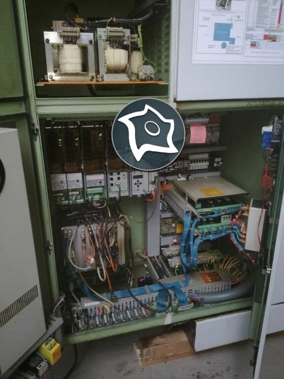 Универсально-фрезерный станок с ЧПУ MAHO MH 600 E-ID15096