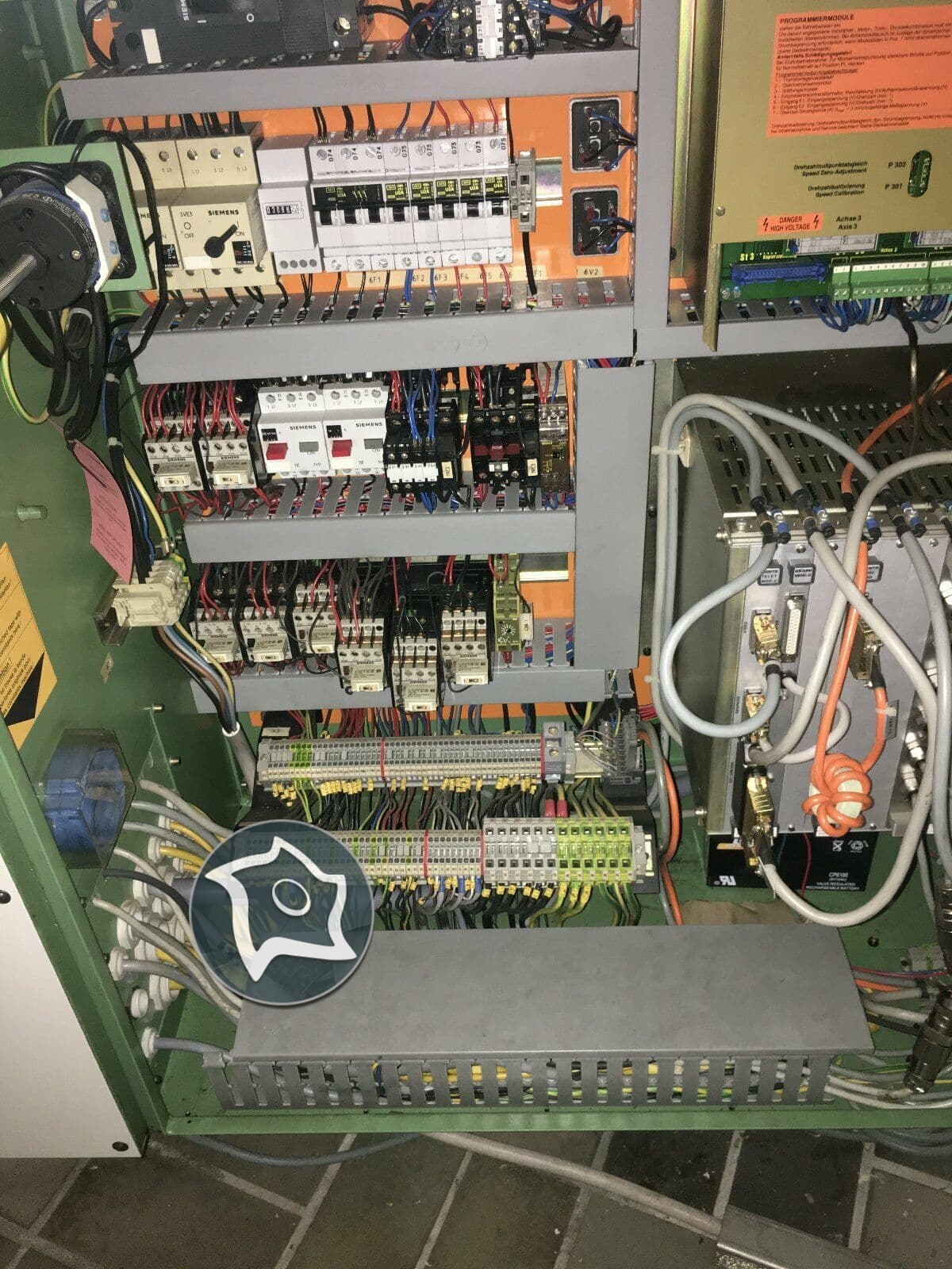 Универсально-фрезерный станок с ЧПУ MAHO MH 600 E-ID15367