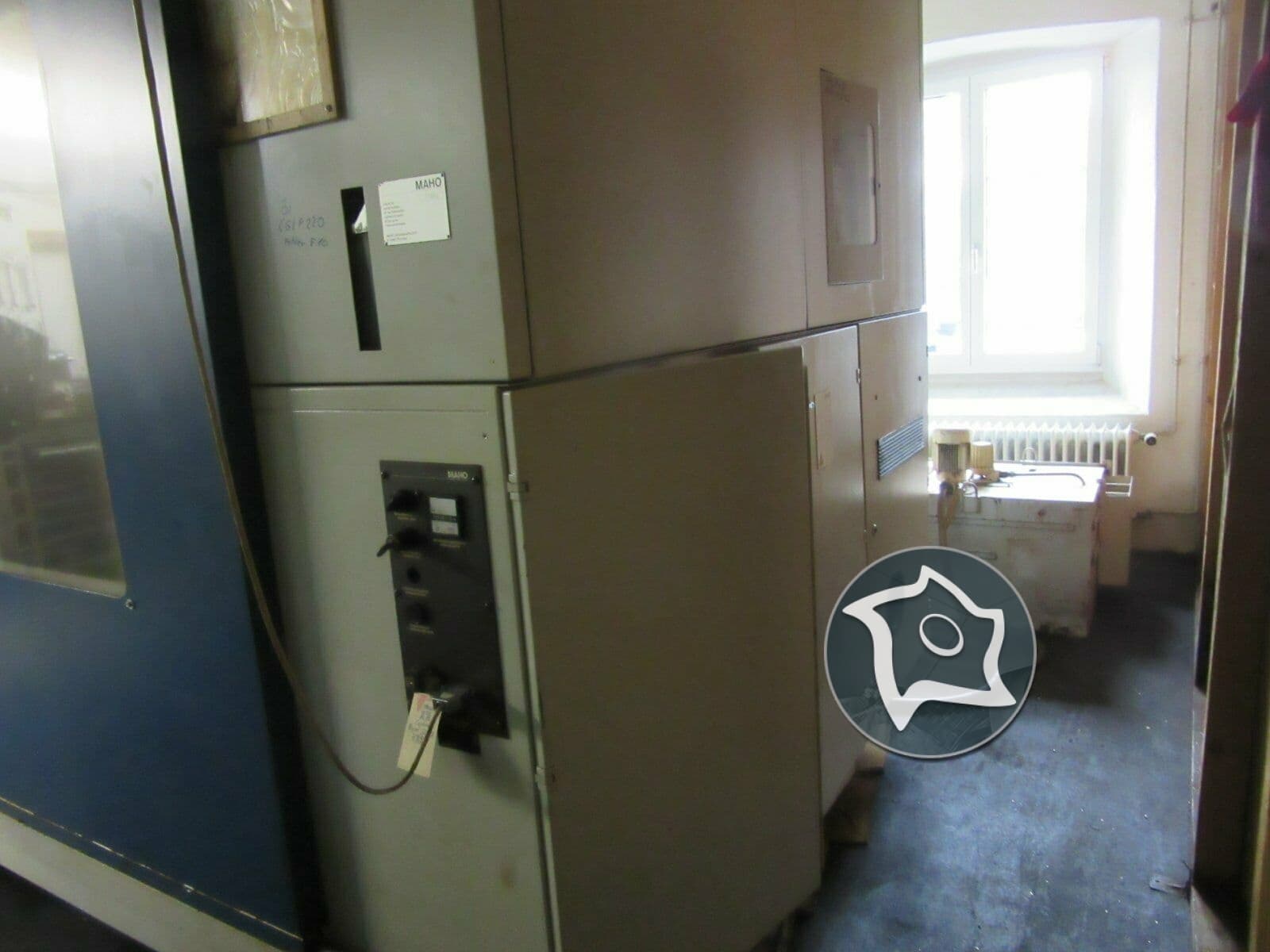 Универсально-фрезерный станок с ЧПУ MAHO MH 700 S-ID14204