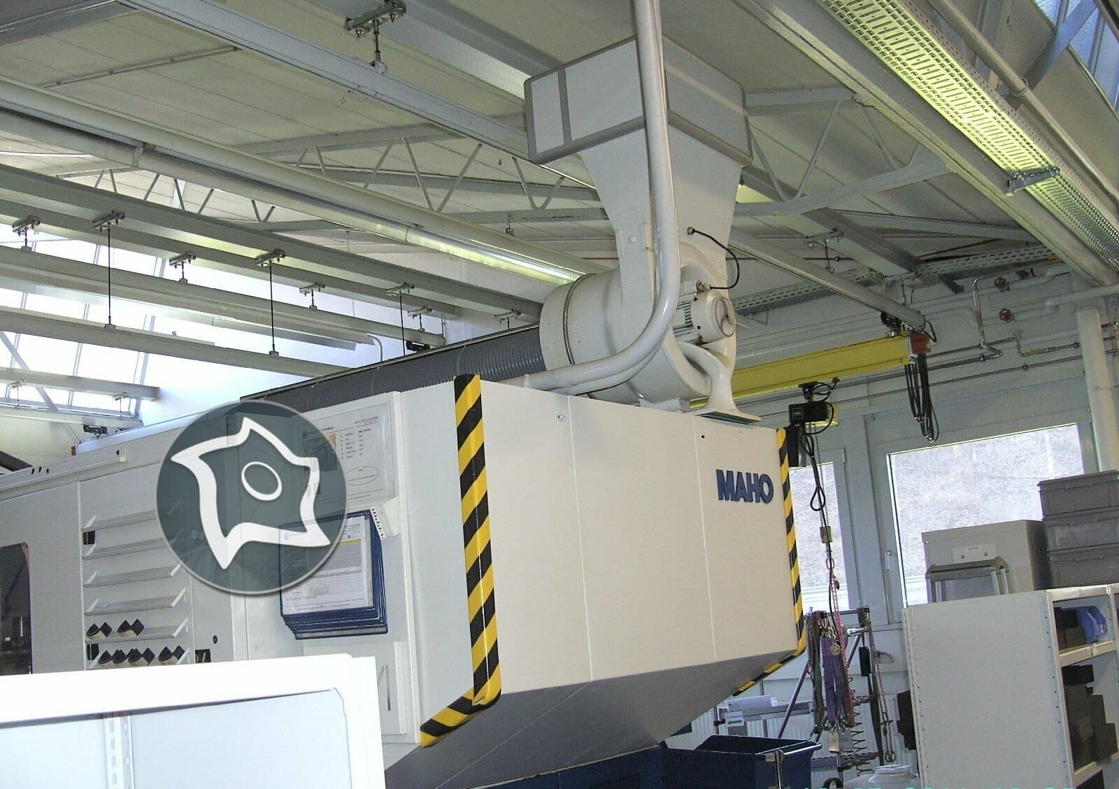 Универсально-фрезерный станок с ЧПУ MAHO MH 700 S-ID15371