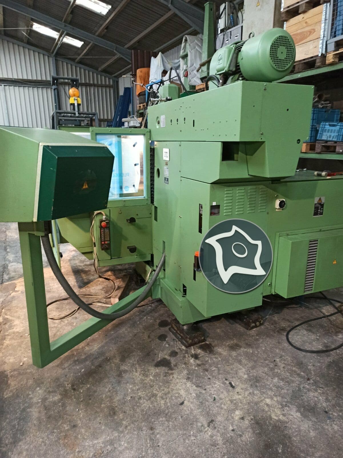 Универсально-фрезерный станок с ЧПУ MAHO MH 800-ID15340