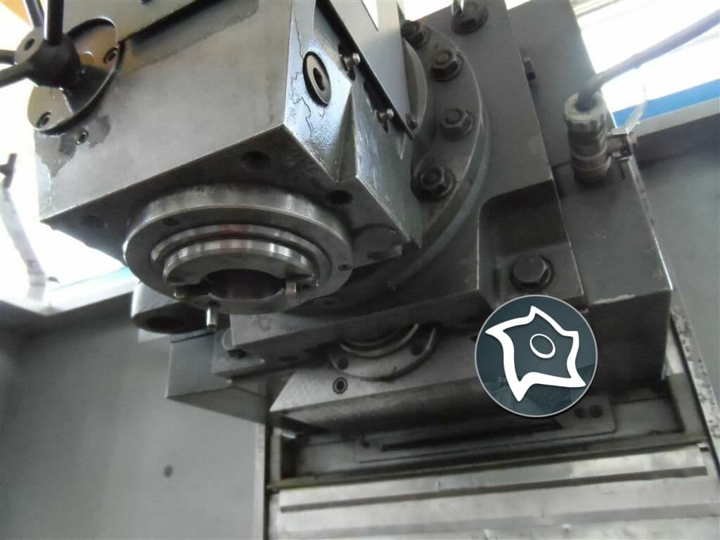 Универсально-фрезерный станок с ЧПУ MAHO MH 800 W-ID15447