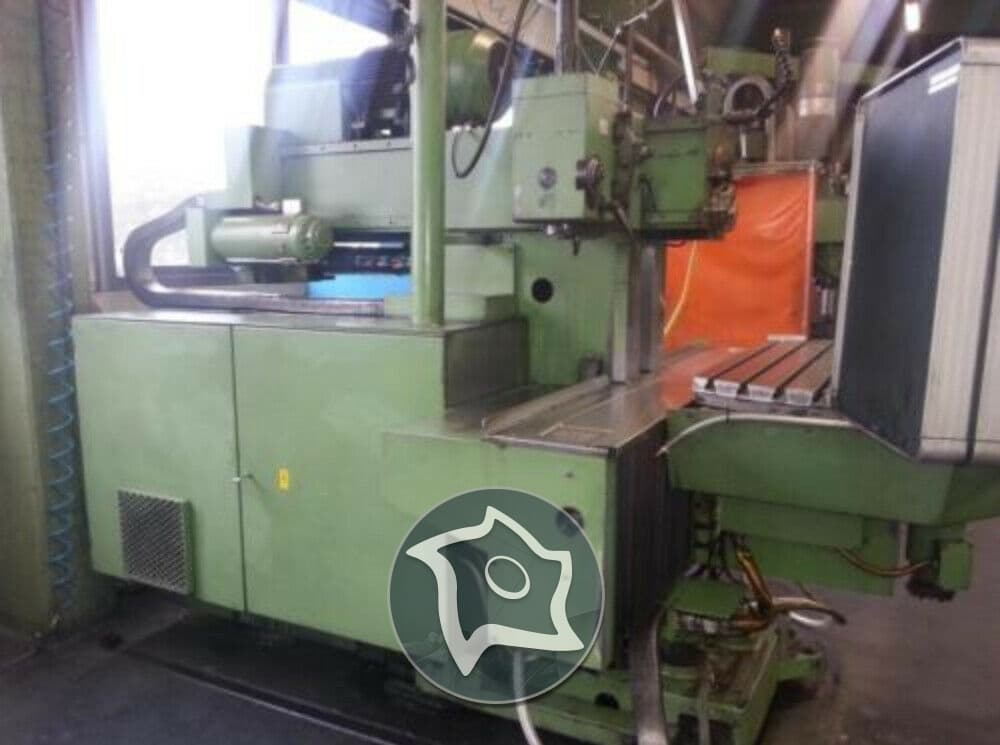 Универсально-фрезерный станок с ЧПУ MAHO MH-C 900-ID15345