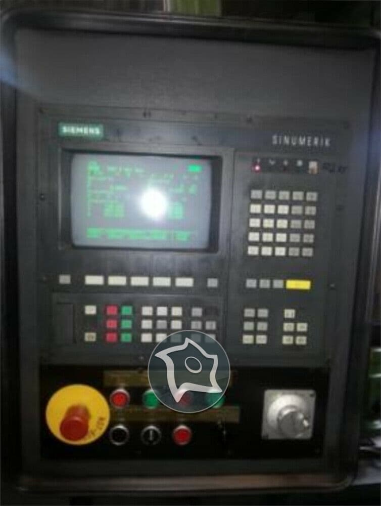 Универсально-фрезерный станок с ЧПУ MAHO MH-C 900-ID15345