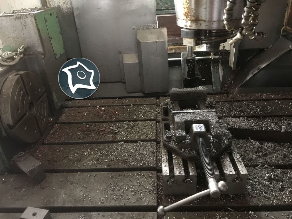 Универсально-фрезерный станок с ЧПУ Mazak VQC 30/50B-ID14472