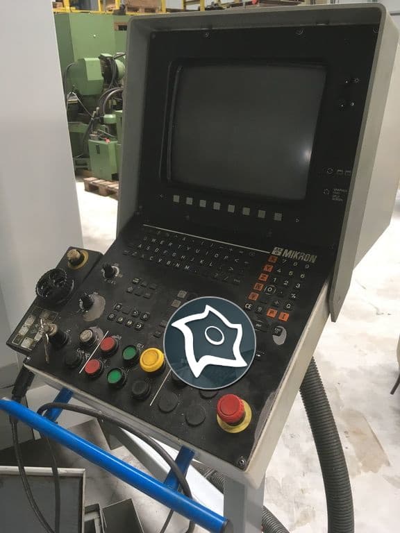 Универсально-фрезерный станок с ЧПУ MIKRON UME 560-ID15741