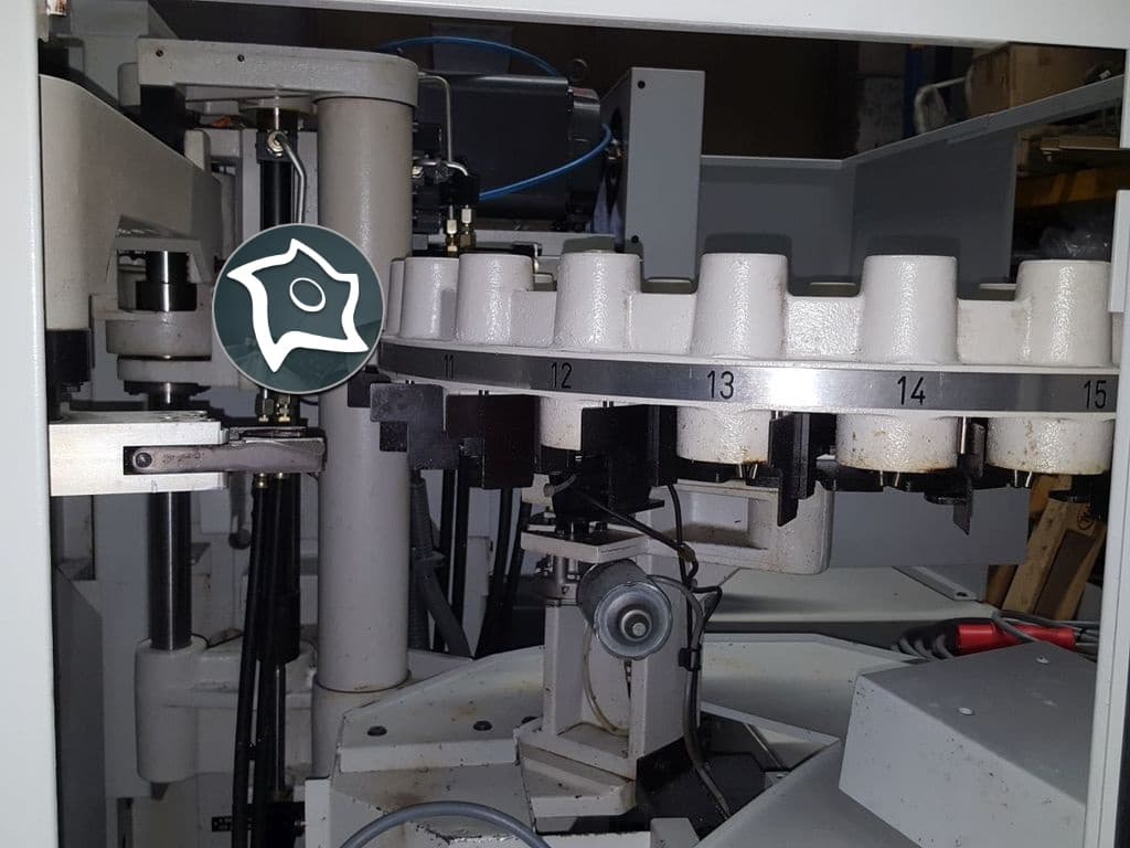 Универсально-фрезерный станок с ЧПУ Mikron UME 600-ID14303