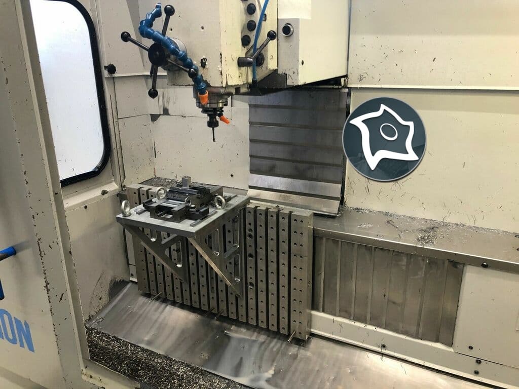 Универсально-фрезерный станок с ЧПУ Mikron UME 600-ID15301