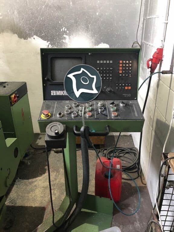 Универсально-фрезерный станок с ЧПУ Mikron WF 40 C-ID15712