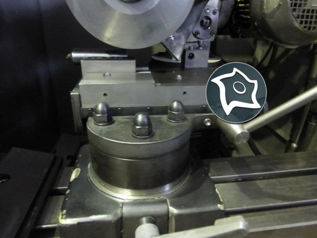 Универсально-заточной станок SCHÜTTE BU 400-ID10936