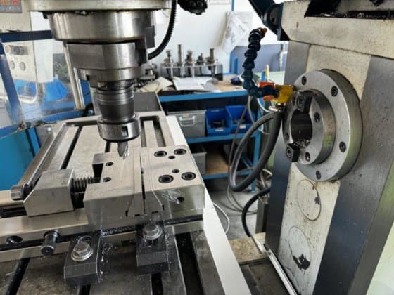 Универсальный фрезерный станок с ЧПУ Knuth UMWF 4-ID17564