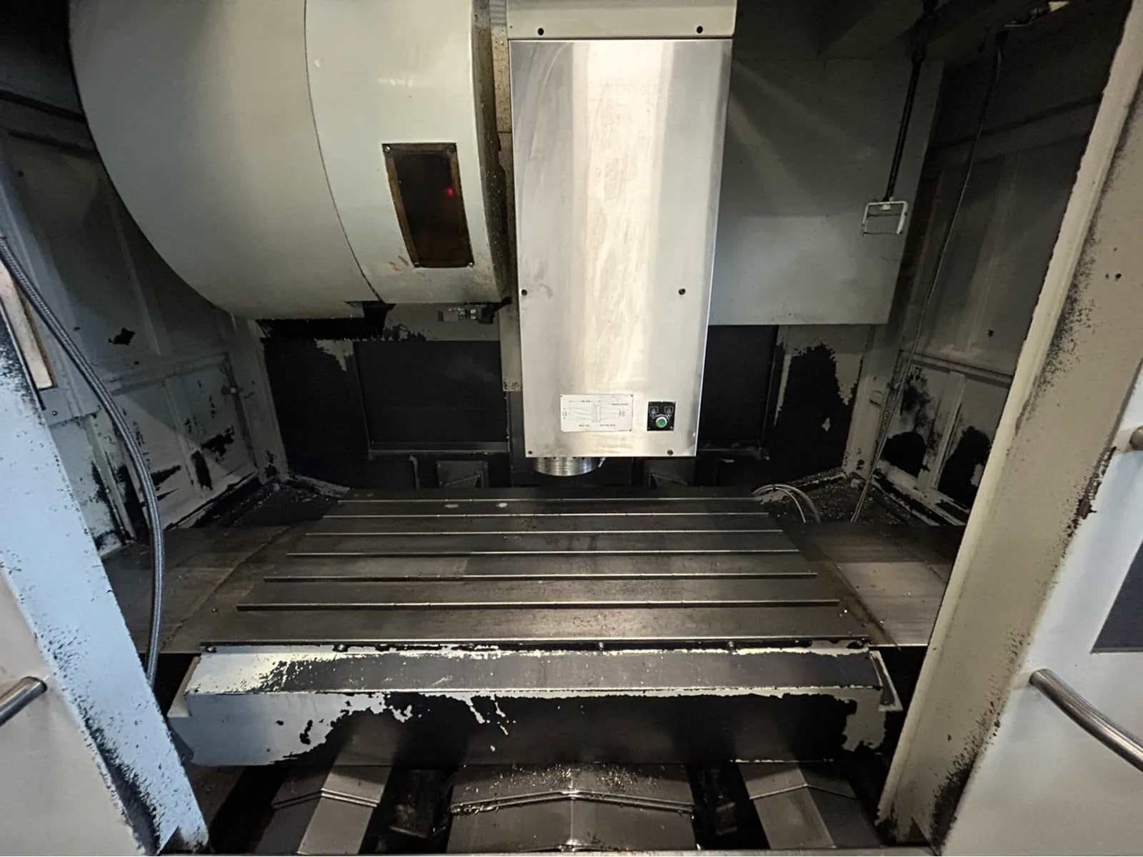 Универсальный обрабатывающий центр с ЧПУ Bridgeport XR1270e-ID17602