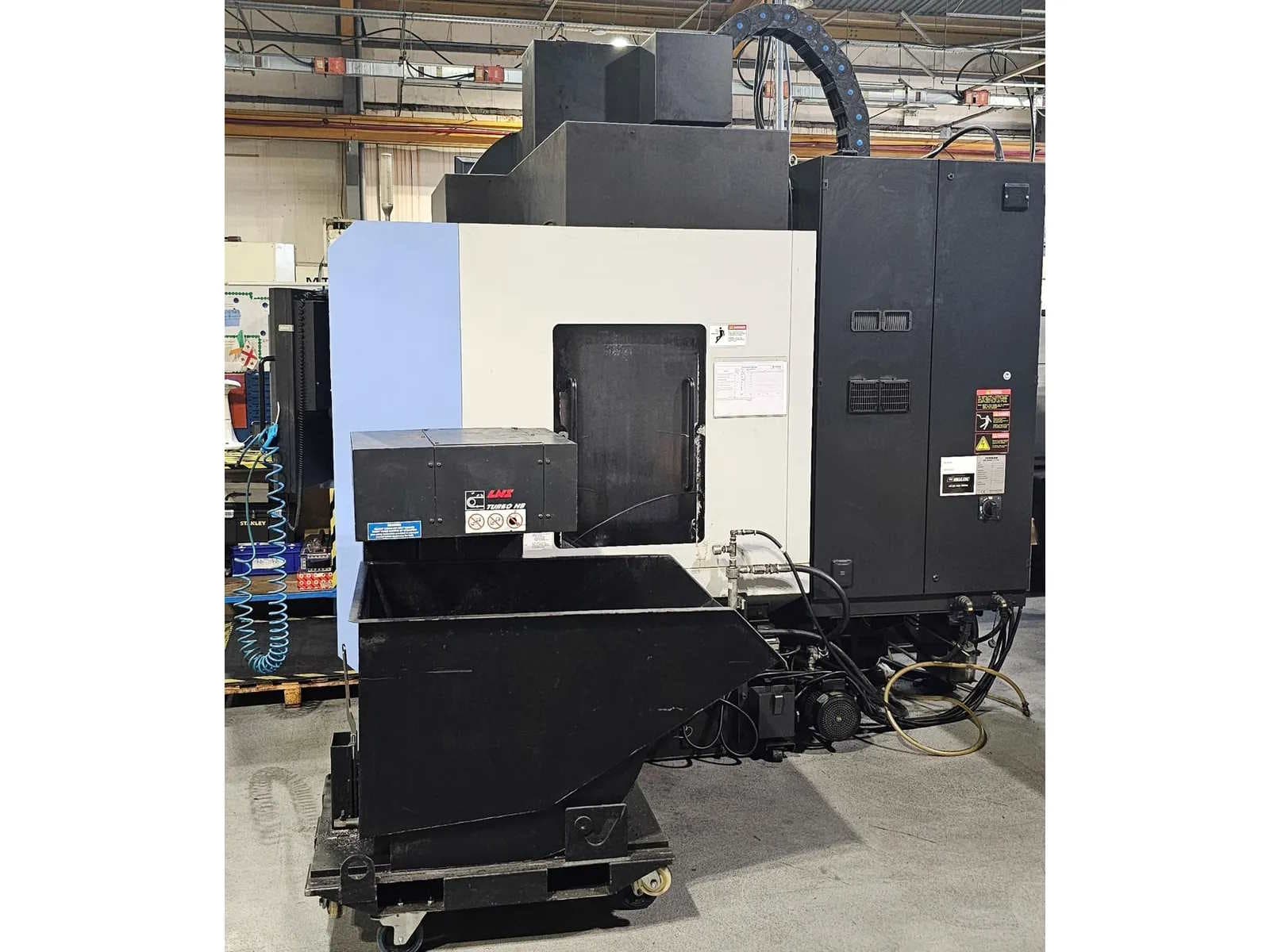 Универсальный обрабатывающий центр с ЧПУ Doosan DNM 350/5AX-ID17601