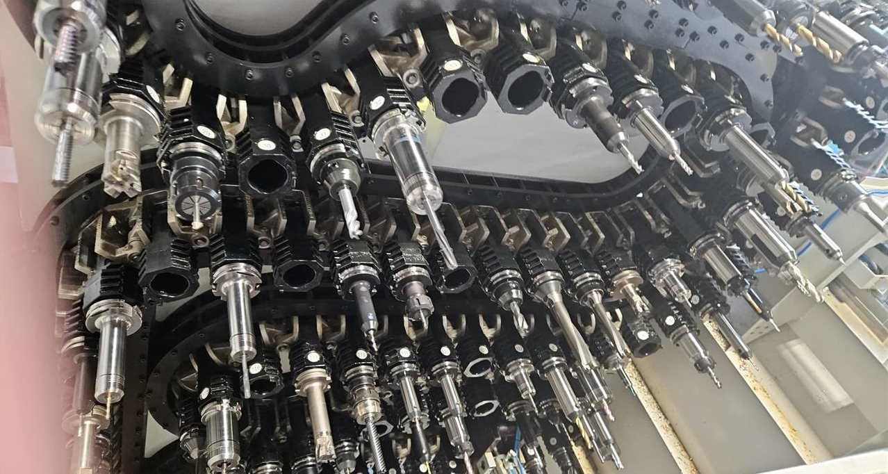 Универсальный обрабатывающий центр SPINNER Spinner U5-1530 Advanced-ID17790