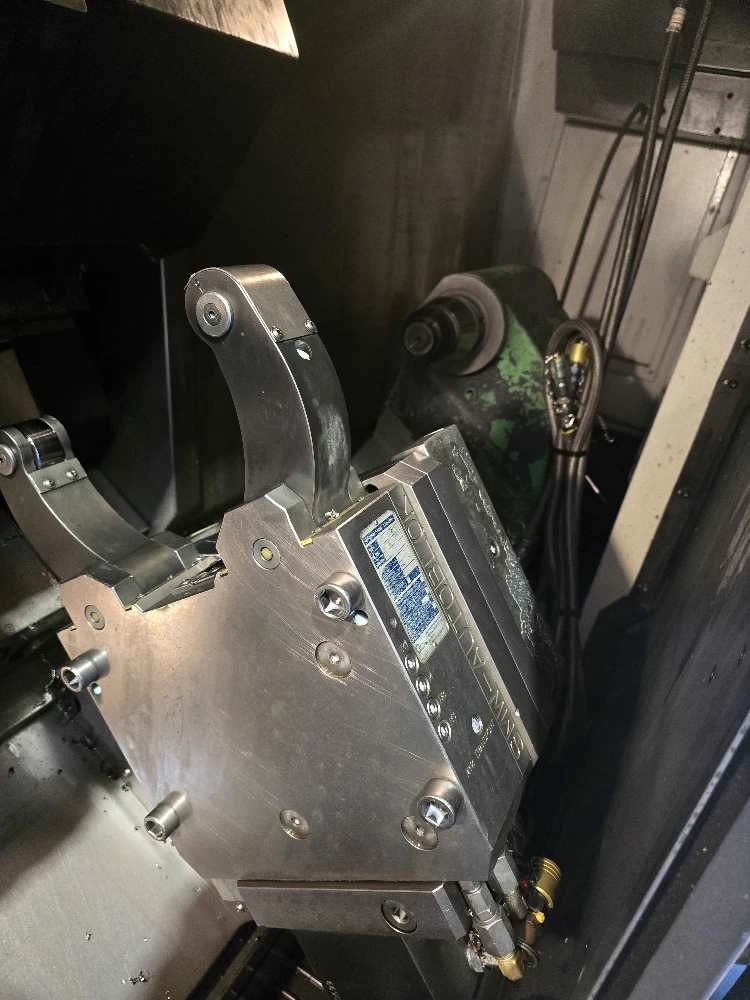 Универсальный токарный центр с ЧПУ DOOSAN PUMA 3100 LY-ID17893