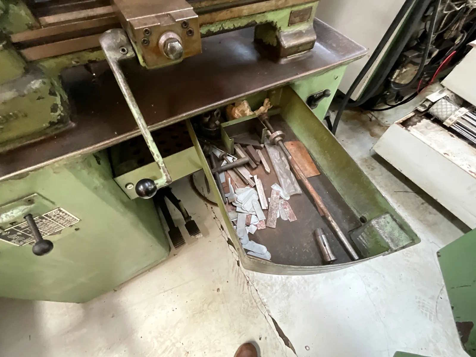 Универсальный токарный станок SCHAUBLIN 102-80-ID17907