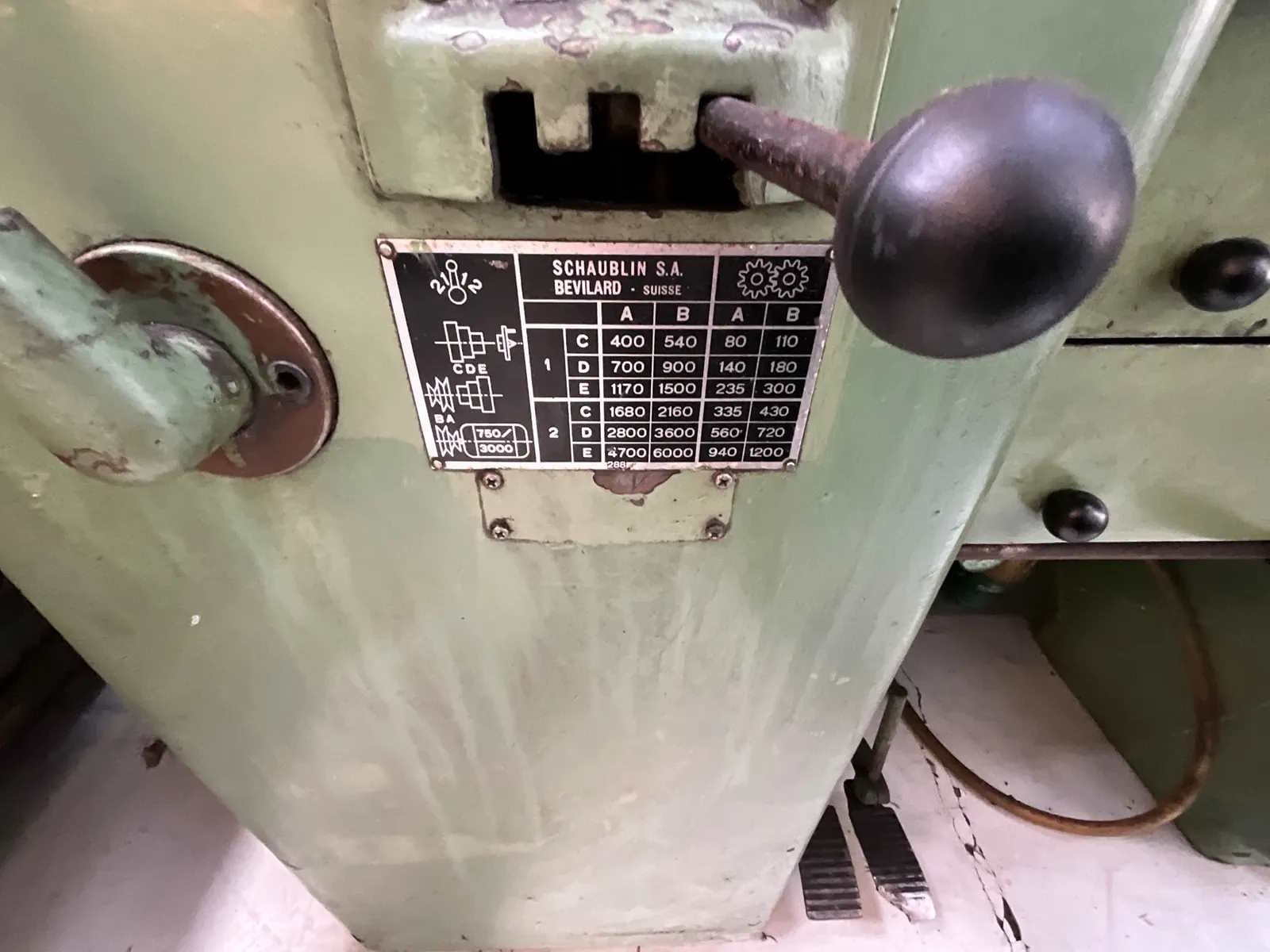 Универсальный токарный станок SCHAUBLIN 102-80-ID17907