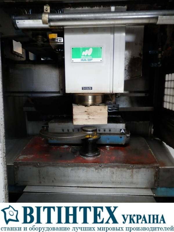 Вертикально-фрезерный обрабатывающий центр с ЧПУ Matsuura RA-11 F-ID13226