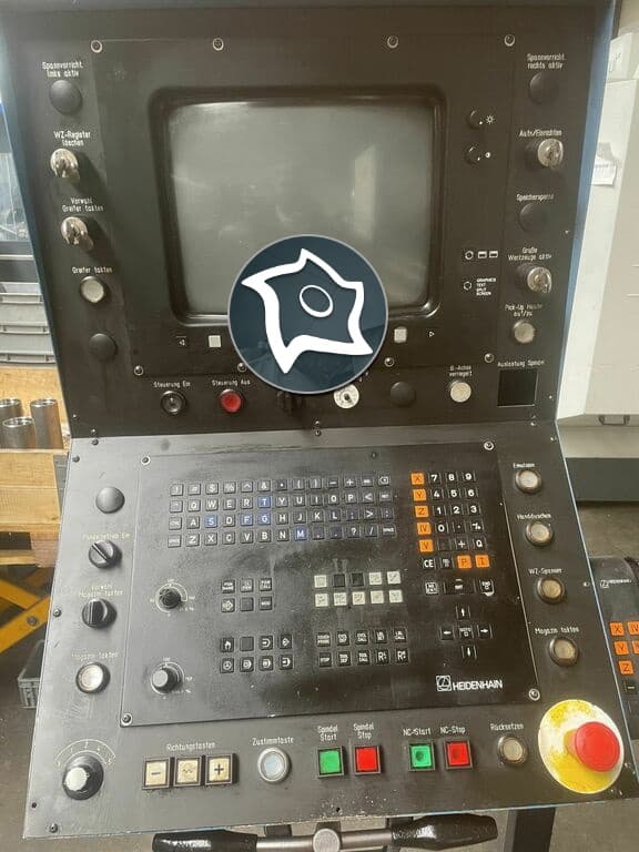 Вертикально-фрезерный станок с ЧПУ AXA VSC 2-M-ID15986