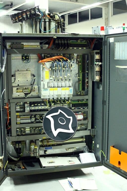 Вертикально-фрезерный станок с ЧПУ CHIRON FZ 12 S-ID15120