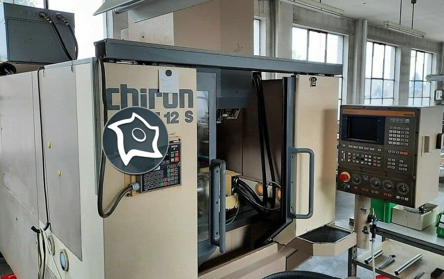 Вертикально-фрезерный станок с ЧПУ CHIRON FZ 12 S-ID15797