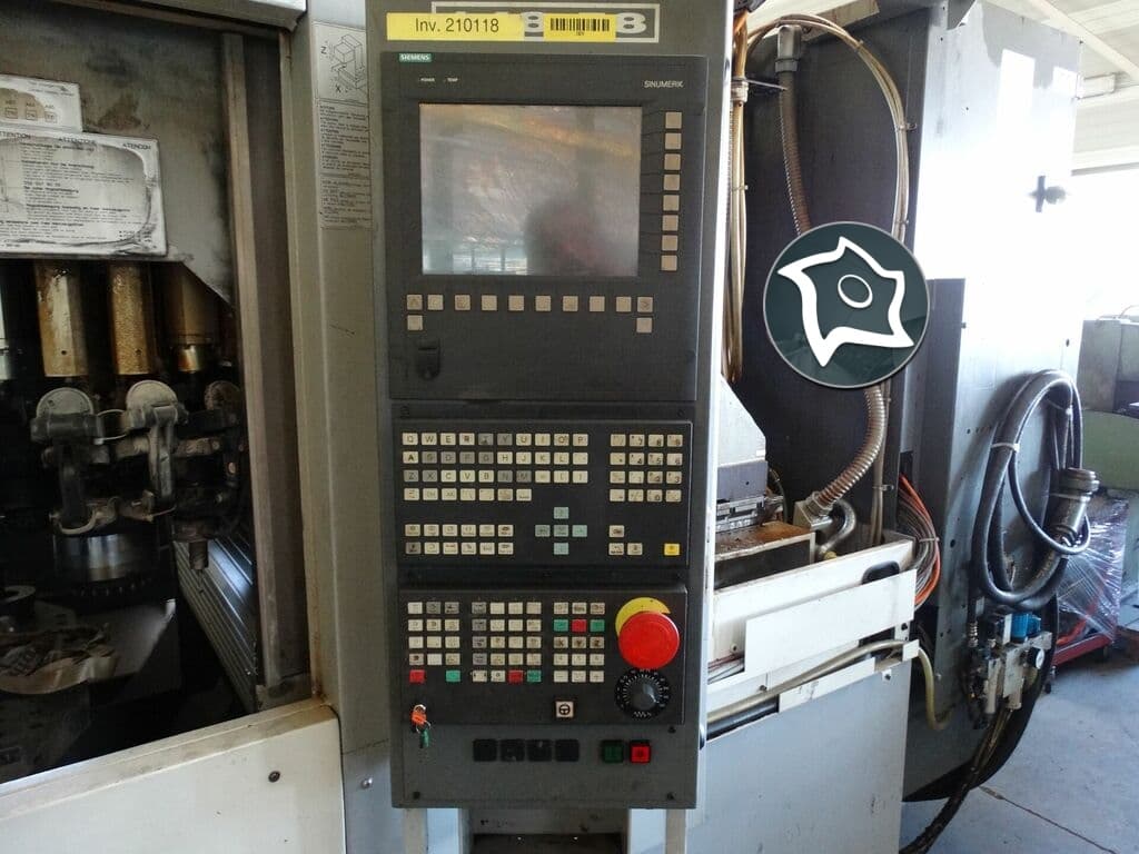 Вертикально-фрезерный станок с ЧПУ CHIRON FZ 15 W-ID15642