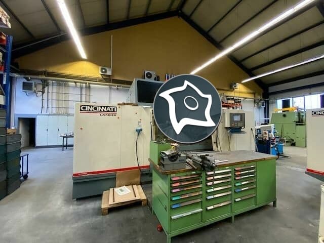 Вертикально-фрезерный станок с ЧПУ CINCINATTI Lancer VMC 2000 -ID15940