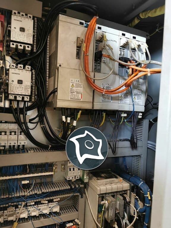 Вертикально-фрезерный станок с ЧПУ Deckel Maho DMC 100 V-ID15844