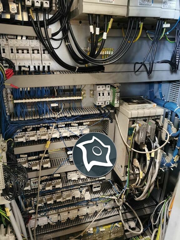 Вертикально-фрезерный станок с ЧПУ Deckel Maho DMC 100 V-ID15844