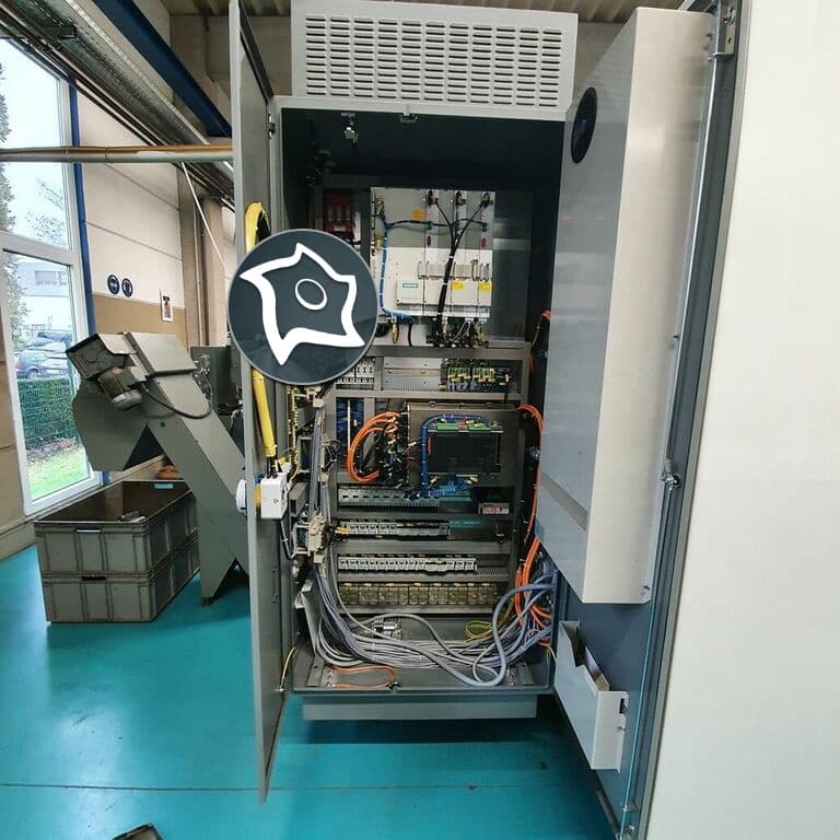 Вертикально-фрезерный станок с ЧПУ Deckel Maho DMC 100 V-ID16531