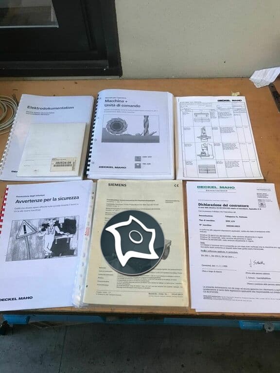 Вертикально-фрезерный станок с ЧПУ Deckel Maho DMC 63 V-ID15435