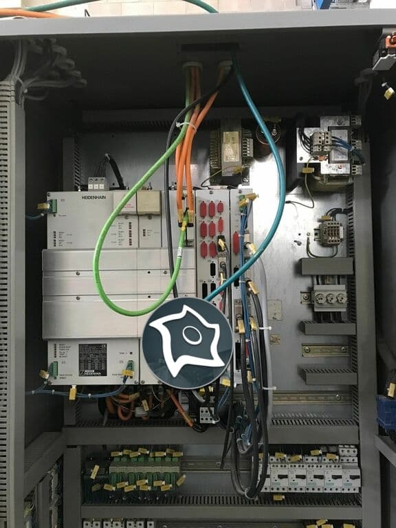 Вертикально-фрезерный станок с ЧПУ Deckel Maho DMC 63 V-ID15435