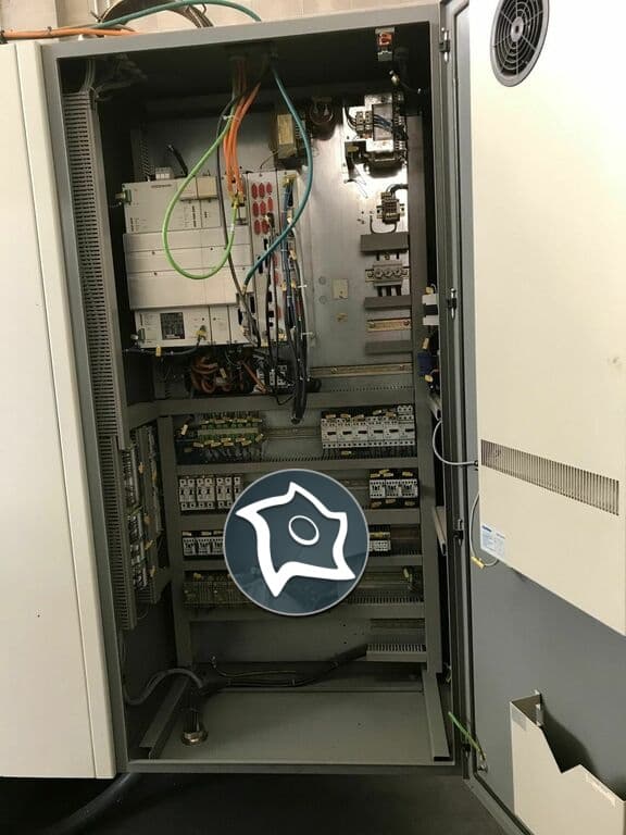 Вертикально-фрезерный станок с ЧПУ Deckel Maho DMC 63 V-ID15435