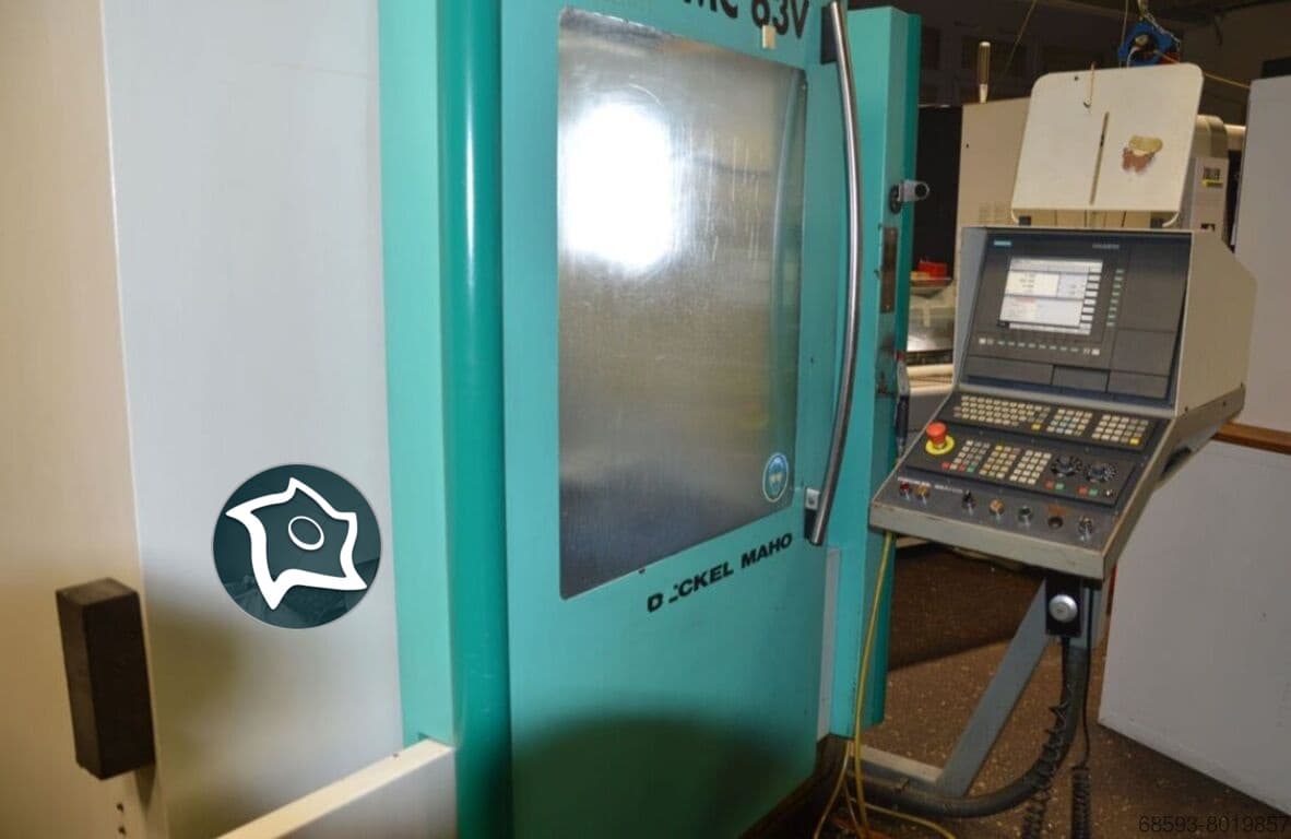 Вертикально-фрезерный станок с ЧПУ Deckel Maho DMC 63 V-ID16951