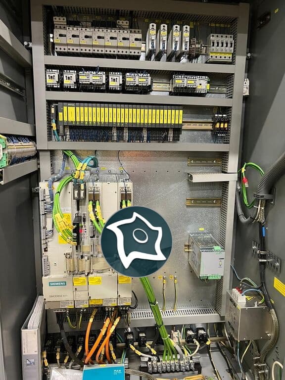 Вертикально-фрезерный станок с ЧПУ Deckel Maho DMC 635 V-ID16669